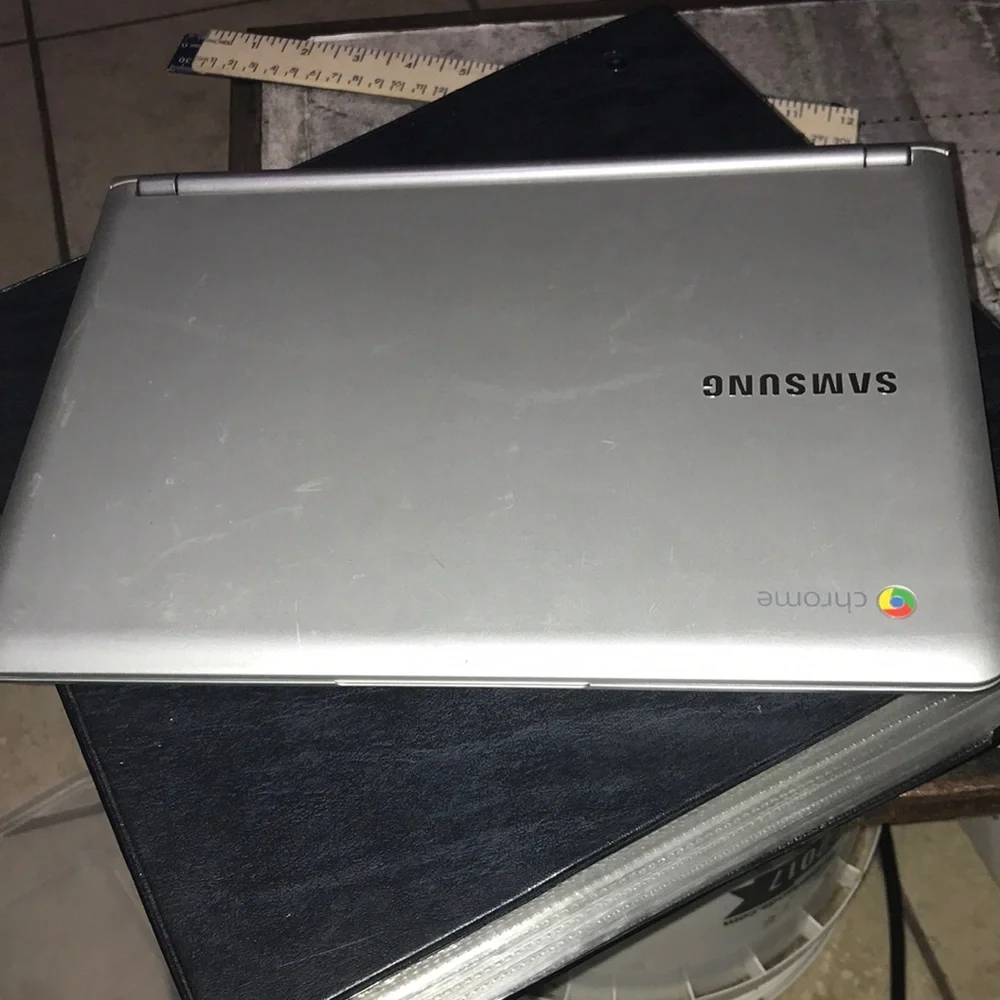 Samsung Chromebook Silver